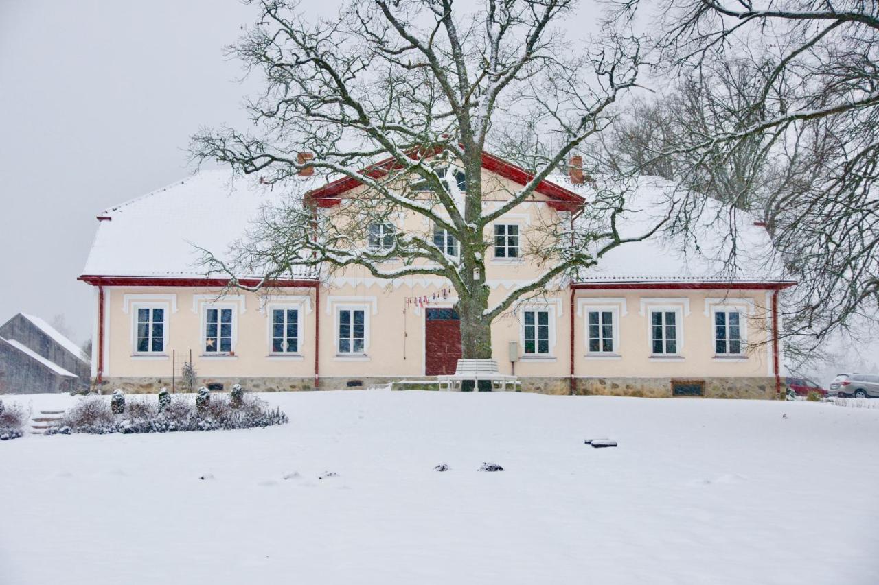 Bear Manor Lacu Muizina Lägenhet Pāle Exteriör bild