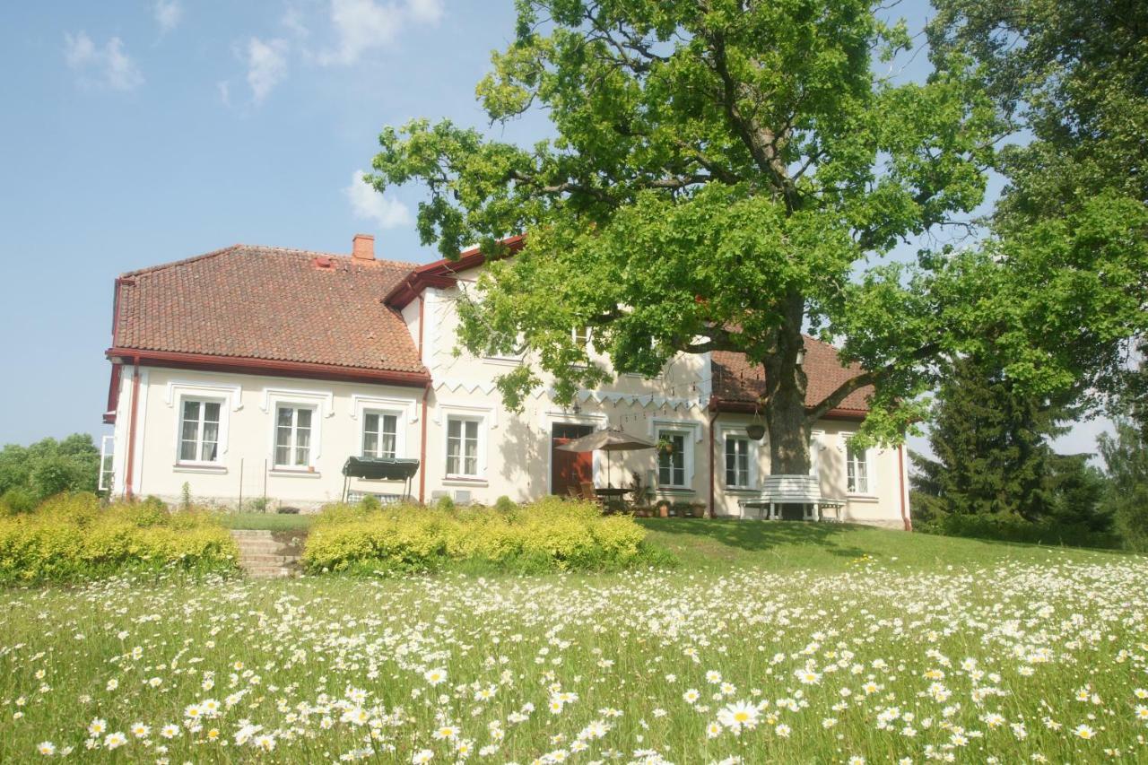 Bear Manor Lacu Muizina Lägenhet Pāle Exteriör bild